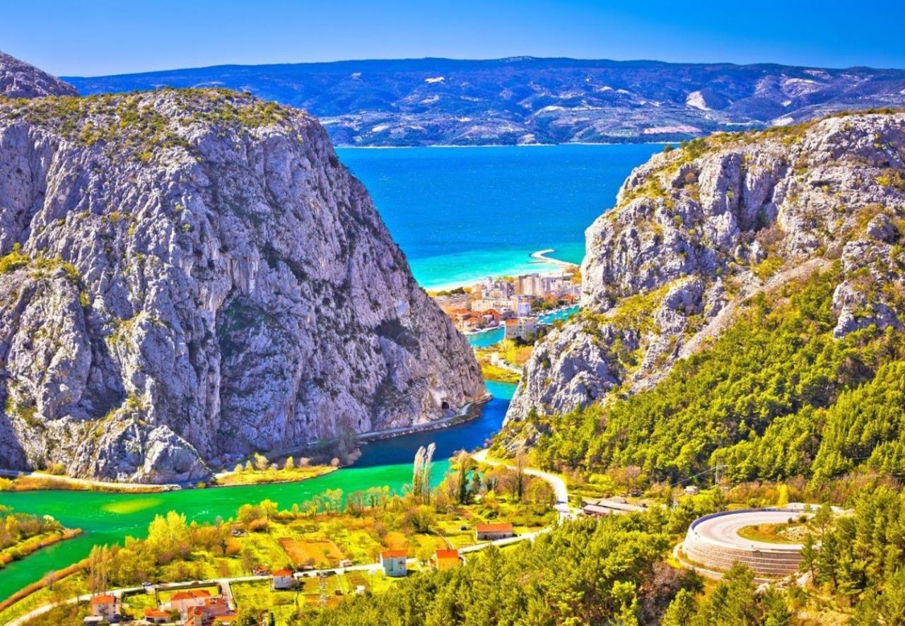 Apartments & Restaurant Galeb Marusici  Εξωτερικό φωτογραφία